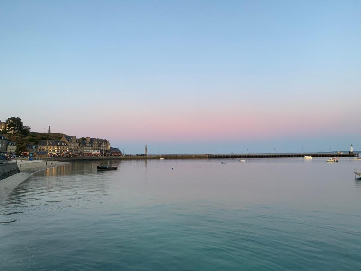 Vue Sur Mer Apartamento Cancale Exterior foto